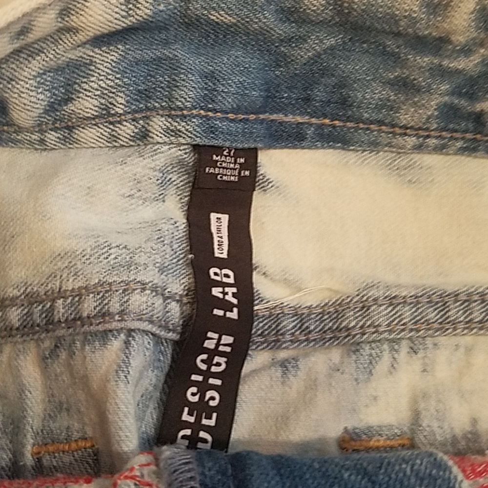 DESIGN LAB SHORTS - Picture 3 of 3